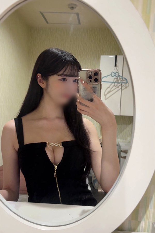 「体験入店X子」の写真